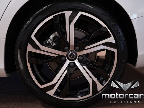 Used 2024 Volvo S60 B5 Ultimate image 21