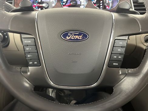 Used 2012 Ford Taurus SEL FWD image 21