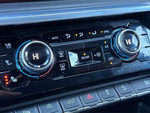 Used 2022 GMC Sierra 1500 Denali Ultimate image 28