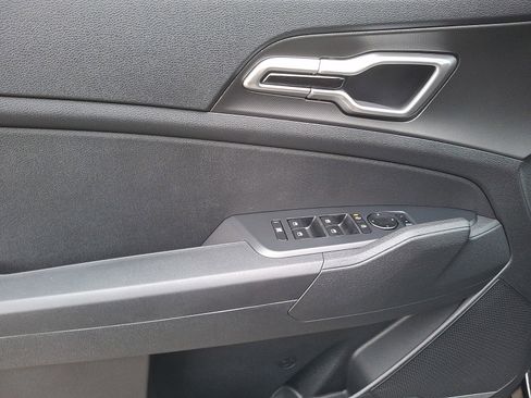 New 2026 Kia Sportage S image 5