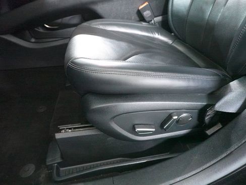 Used 2020 Lincoln Nautilus Reserve w/ Equipment Group 201A image 11