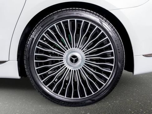 Used 2025 Mercedes-Benz Maybach S 680 4MATIC image 22