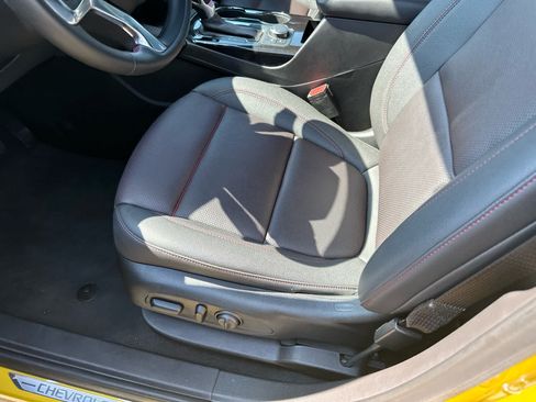 Used 2023 Chevrolet Blazer RS w/ LPO, Floor Liner Package FWD image 7