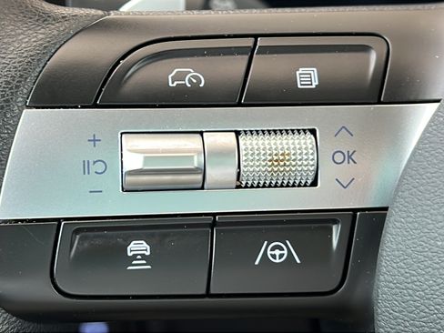 Certified 2025 Hyundai Tucson Blue AWD/4WD image 19