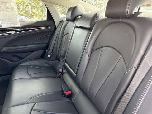 Used 2018 Buick LaCrosse Essence image 13