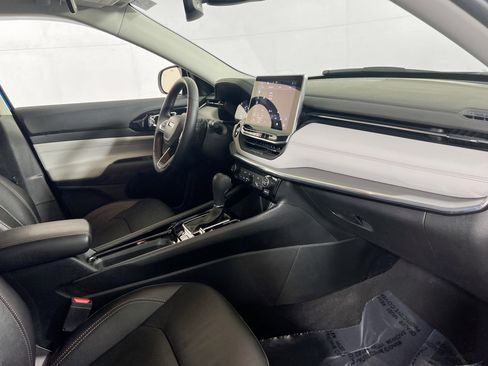 Used 2022 Jeep Compass Limited image 27