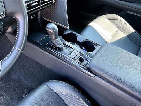Used 2025 Toyota Camry SE FWD image 20