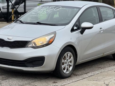 Used 2013 Kia Rio LX w/ PWR Pkg image 2