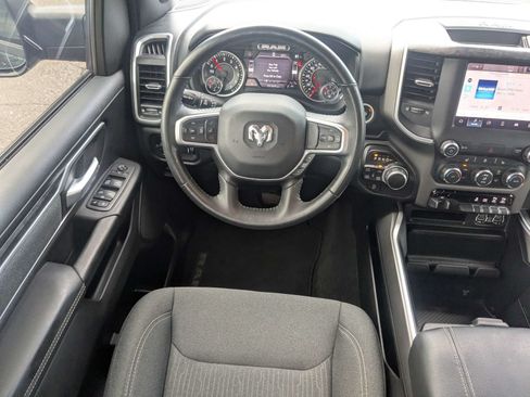 Used 2022 RAM 1500 Big Horn AWD/4WD image 16