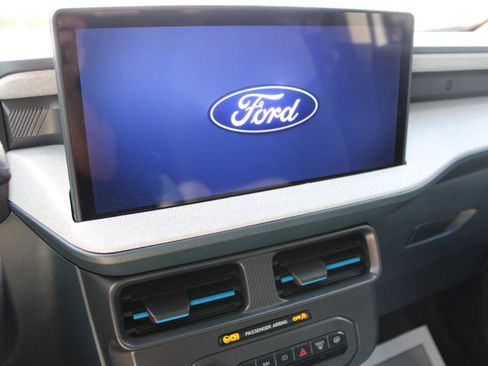 Used 2025 Ford Maverick XLT w/ XLT Luxury Package FWD image 28