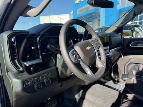 New 2026 Chevrolet Silverado 1500 LT image 2