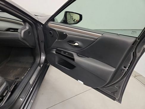 Used 2024 Lexus ES 300h F Sport w/ Accessory Package (Z2) FWD image 42