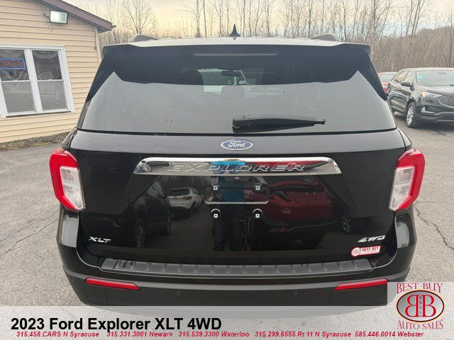 Used 2023 Ford Explorer XLT AWD/4WD image 7