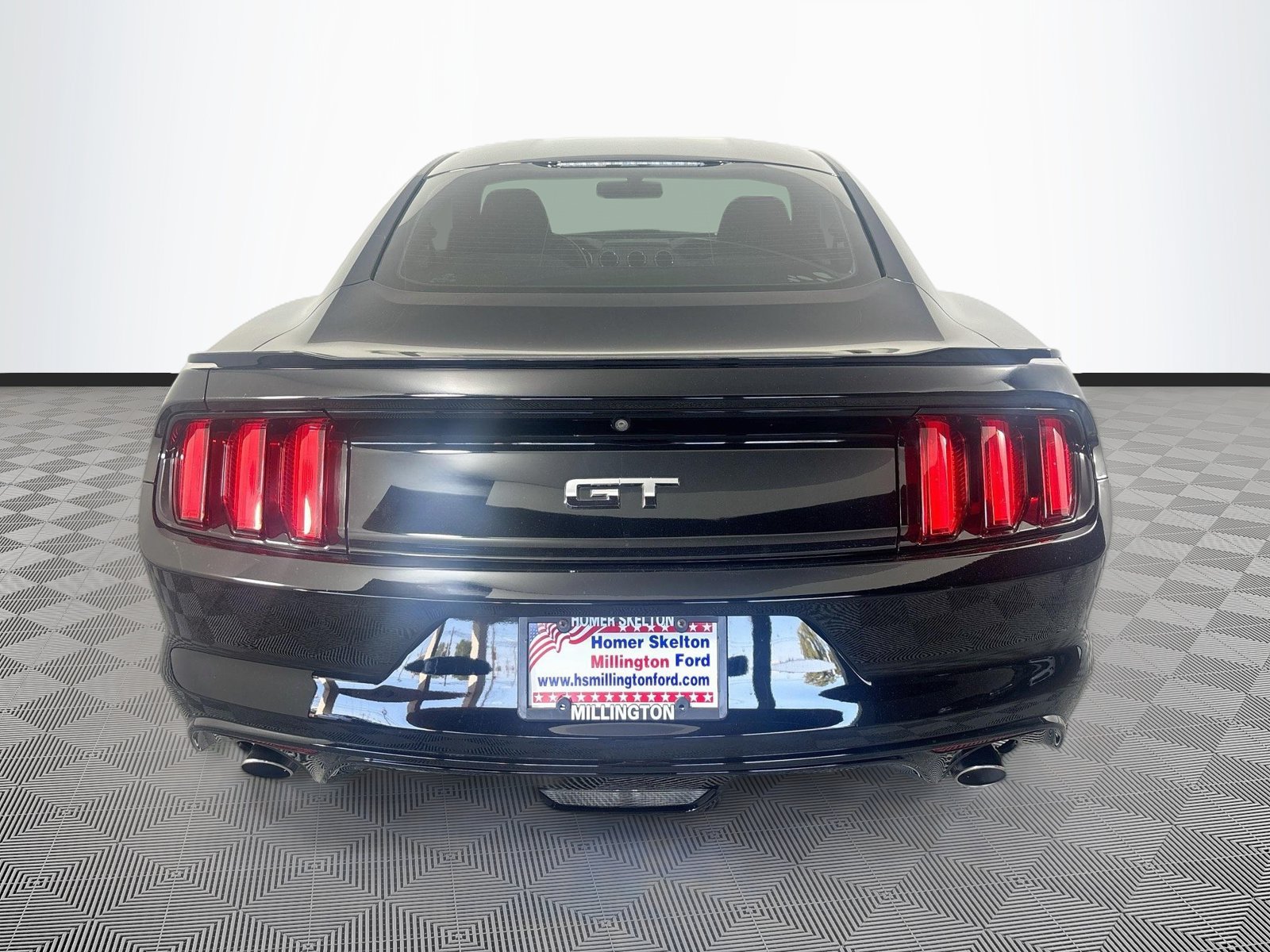 Used 2015 Ford Mustang GT RWD image 6