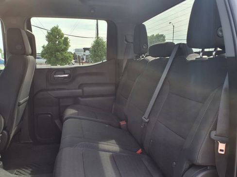 Used 2023 Chevrolet Silverado 1500 Custom Trail Boss w/ LPO, Dark Essentials Package AWD/4WD image 17