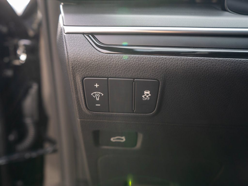 New 2027 Kia K5 GT-Line AWD/4WD image 17