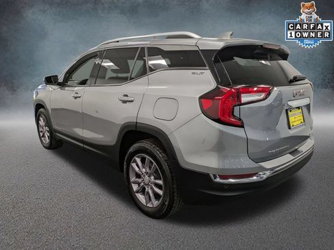 Used 2023 GMC Terrain SLT AWD/4WD image 6