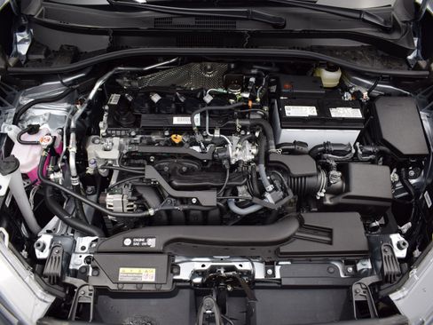 Used 2026 Toyota Corolla Cross L image 9