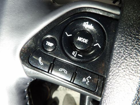 Used 2021 Toyota Prius Prime Limited w/ Carpet Mat Package (TMS) image 23