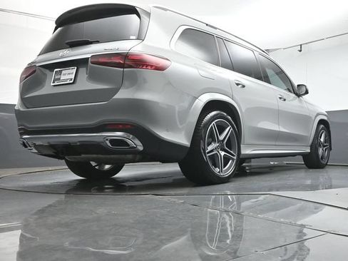 Certified 2026 Mercedes-Benz GLS 450 4MATIC image 39