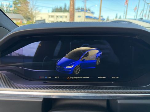 Used 2022 Tesla Model X Plaid image 30