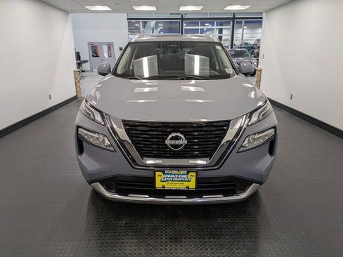 Used 2023 Nissan Rogue Platinum w/ Platinum Premium Package image 2