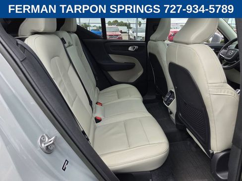 Certified 2024 Volvo XC40 B5 Plus w/ Protection Package Premier AWD/4WD image 18