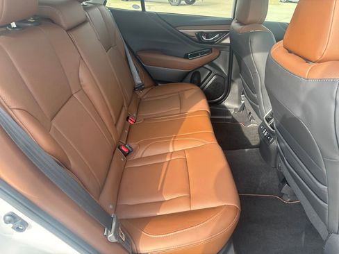 Used 2025 Subaru Outback Touring XT AWD/4WD image 13