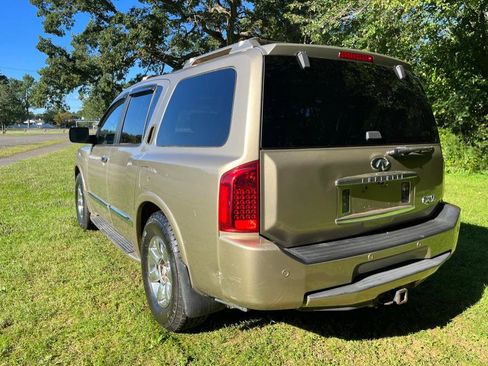 Used 2004 INFINITI QX56 4WD w/ Smart Vision Pkg image 2