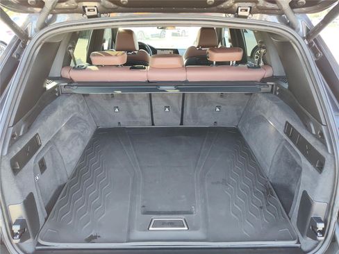 Used 2022 BMW X5 xDrive40i w/ Parking Assistance Package image 6