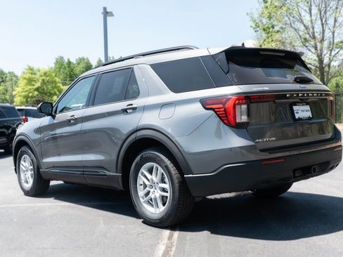 New 2026 Ford Explorer Active image 7