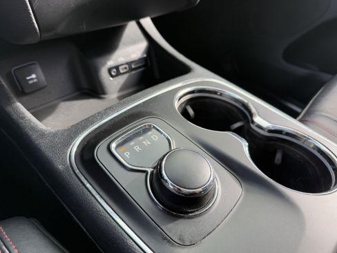 Used 2017 Dodge Durango R/T image 18