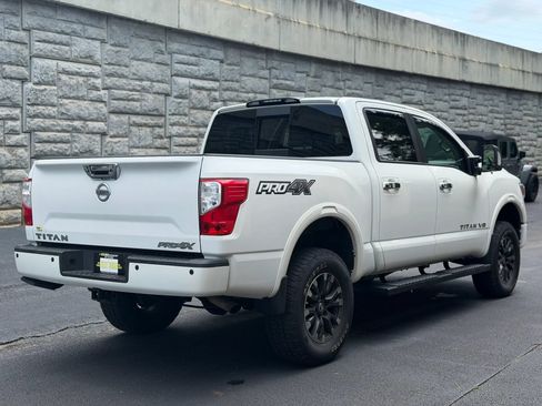 Used 2018 Nissan Titan PRO-4X w/ Pro-4x Convenience Package AWD/4WD image 6