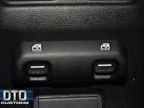 Used 2023 Jeep Gladiator Mojave w/ Trailer Tow Package image 40