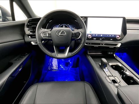 Used 2025 Lexus RX 350 Premium w/ Convenience Package FWD image 4
