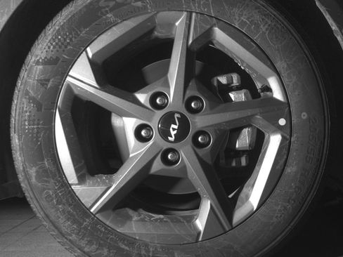 Used 2025 Kia K4 LXS image 13