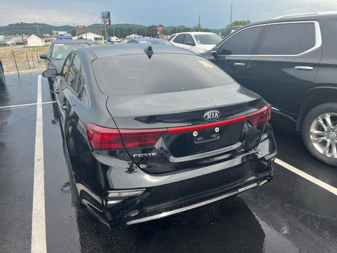 Used 2020 Kia Forte LXS FWD image 4