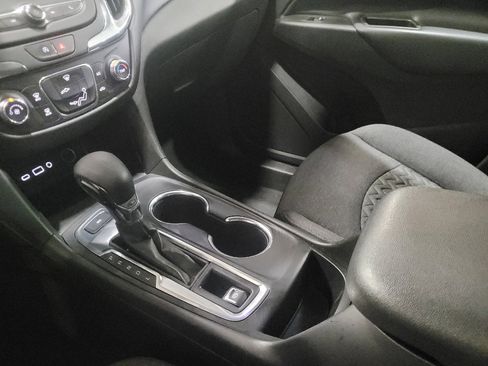 Used 2023 Chevrolet Equinox LT AWD/4WD image 26