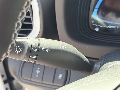 New 2026 Hyundai Venue SEL FWD image 22