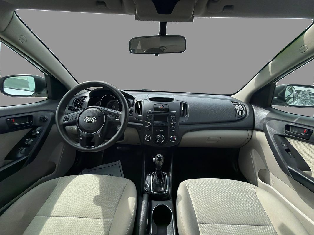 Used 2012 Kia Forte EX FWD image 9