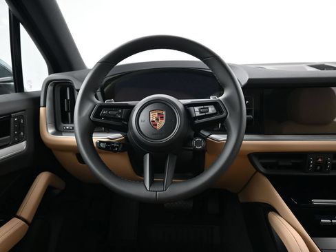 Certified 2026 Porsche Cayenne AWD/4WD image 12