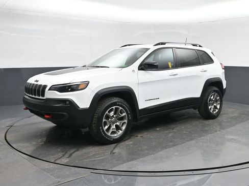 Used 2022 Jeep Cherokee Trailhawk w/ Premium Leather Package image 3