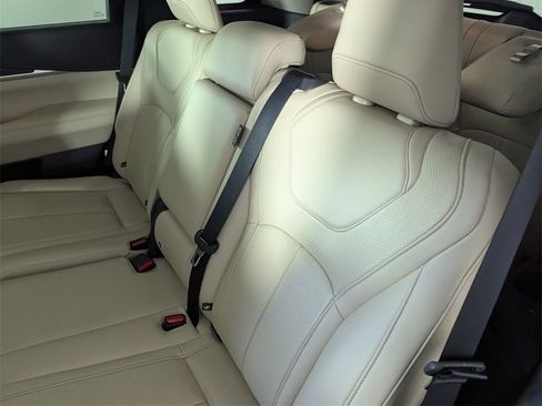 Used 2023 INFINITI QX60 Sensory w/ Cargo Package image 17