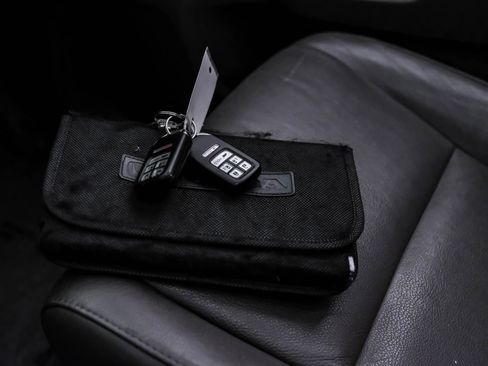 Used 2015 Honda Odyssey Touring image 61