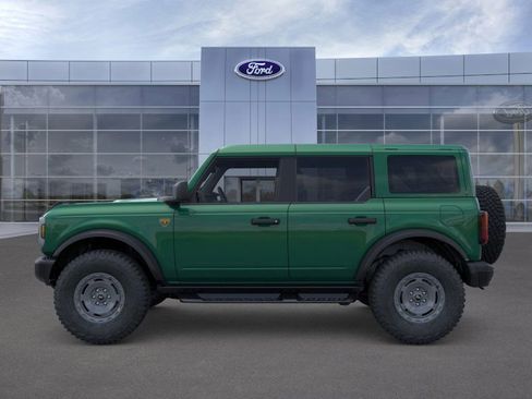 New 2025 Ford Bronco Badlands w/ Sasquatch Package image 3