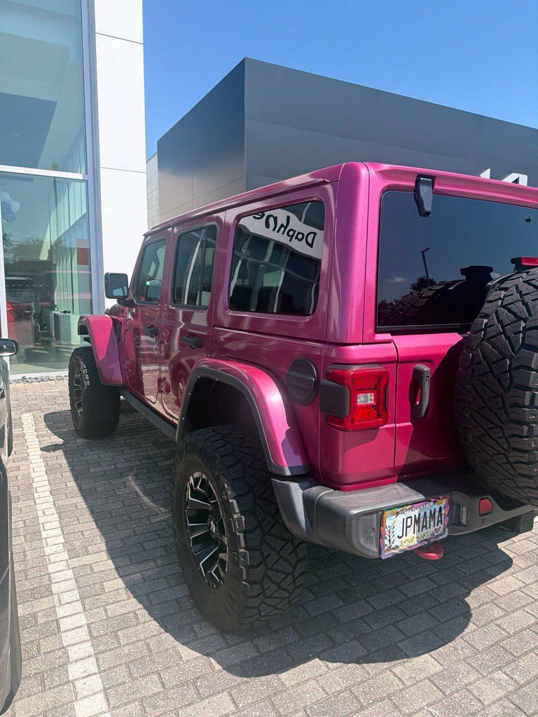 Used 2021 Jeep Wrangler Unlimited Rubicon AWD/4WD image 11