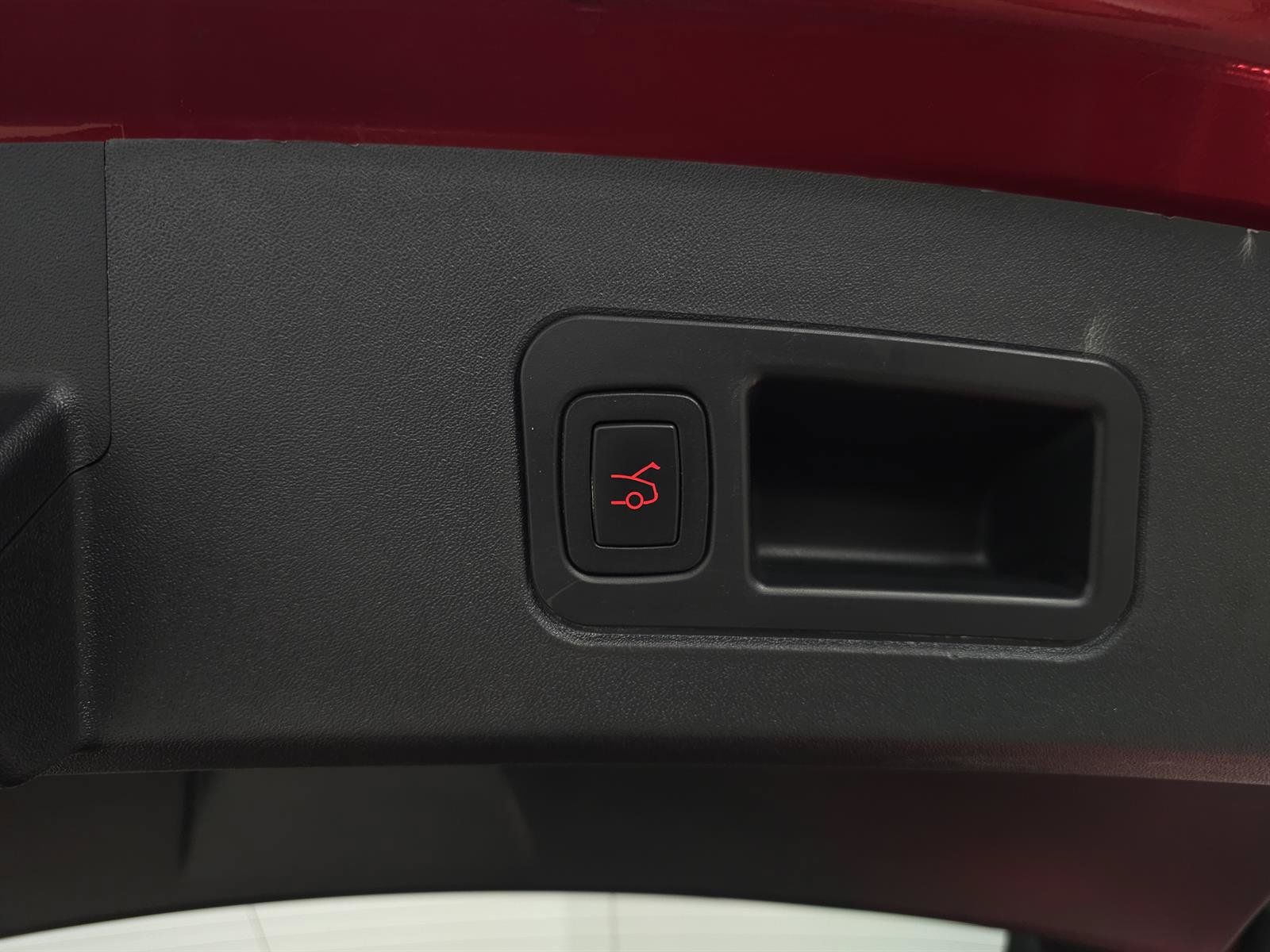 Used 2020 Tesla Model S Performance AWD/4WD image 8
