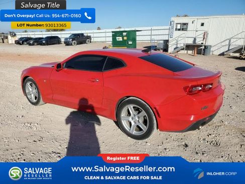 Used 2020 Chevrolet Camaro LT RWD image 3