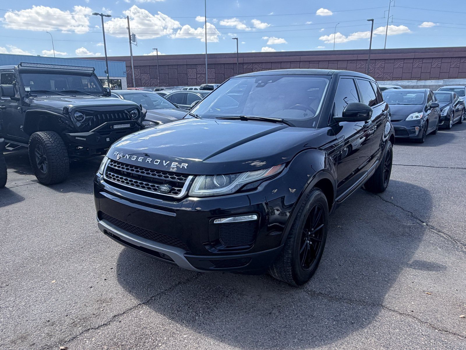 Used 2018 Land Rover Range Rover Evoque SE Premium AWD/4WD image 1