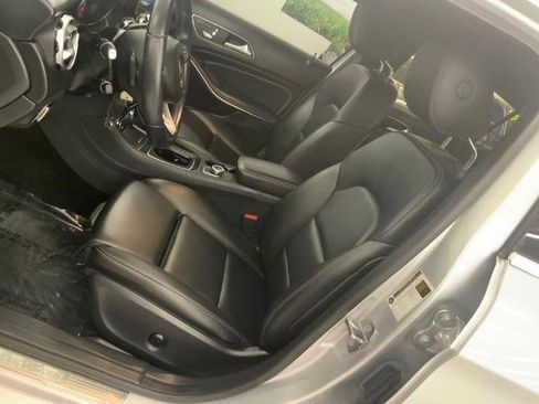 Used 2019 Mercedes-Benz GLA 250 image 11